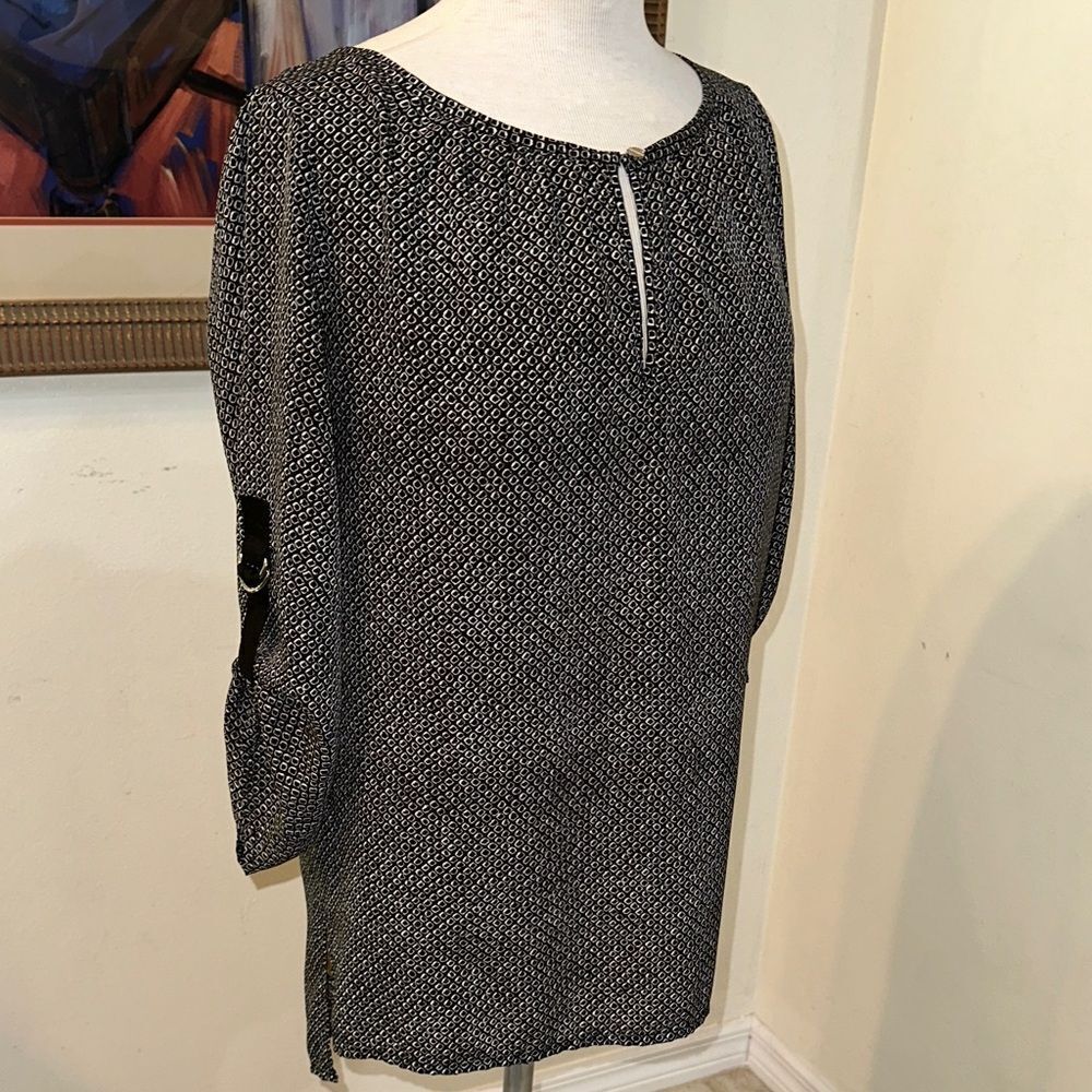Michael Kors Black/ White Patterned Blouse Size Medium